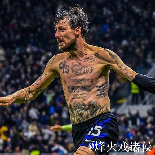 拜仁力保小将基亚拉留队,抵御英超诱惑,提供长约保障 拜仁力保小将基亚拉留队,抵御英超诱惑,提供长约保障