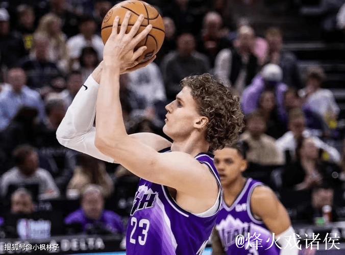 加时赛独行侠空篮6失，马尔卡宁关键补扣助球队领先7分制胜